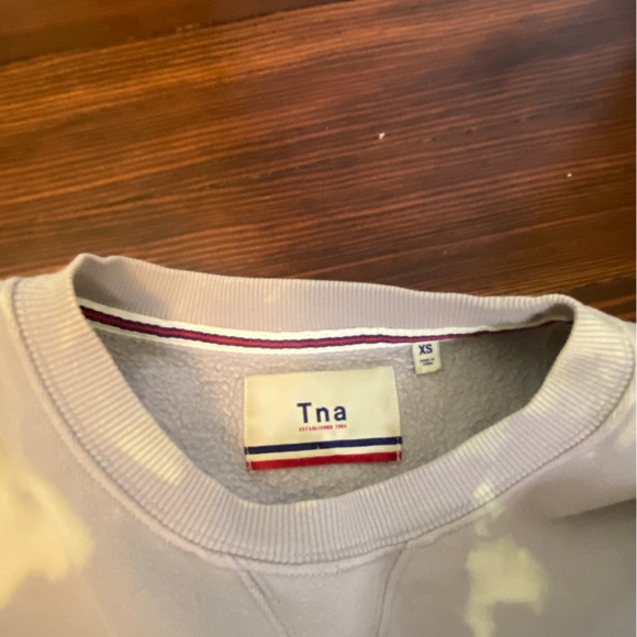 Aritzia TNA purple tie-dye sweater - Picture 3 of 4